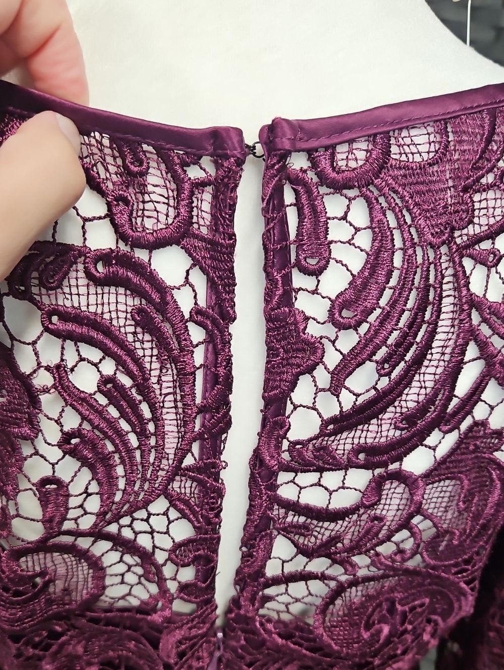 NWT Size 12 Plum/Eggplant Long Sleeve Lace Adrianna Papell Cocktail - Picture 8 of 11